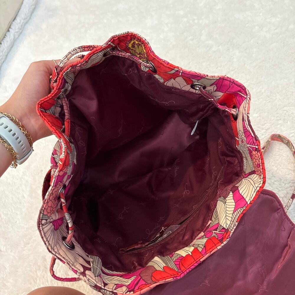 Vera Bradley Drawstring Magnetic Flap Backpack Bohemian Blooms Red Floral Travel - Picture 8 of 8
